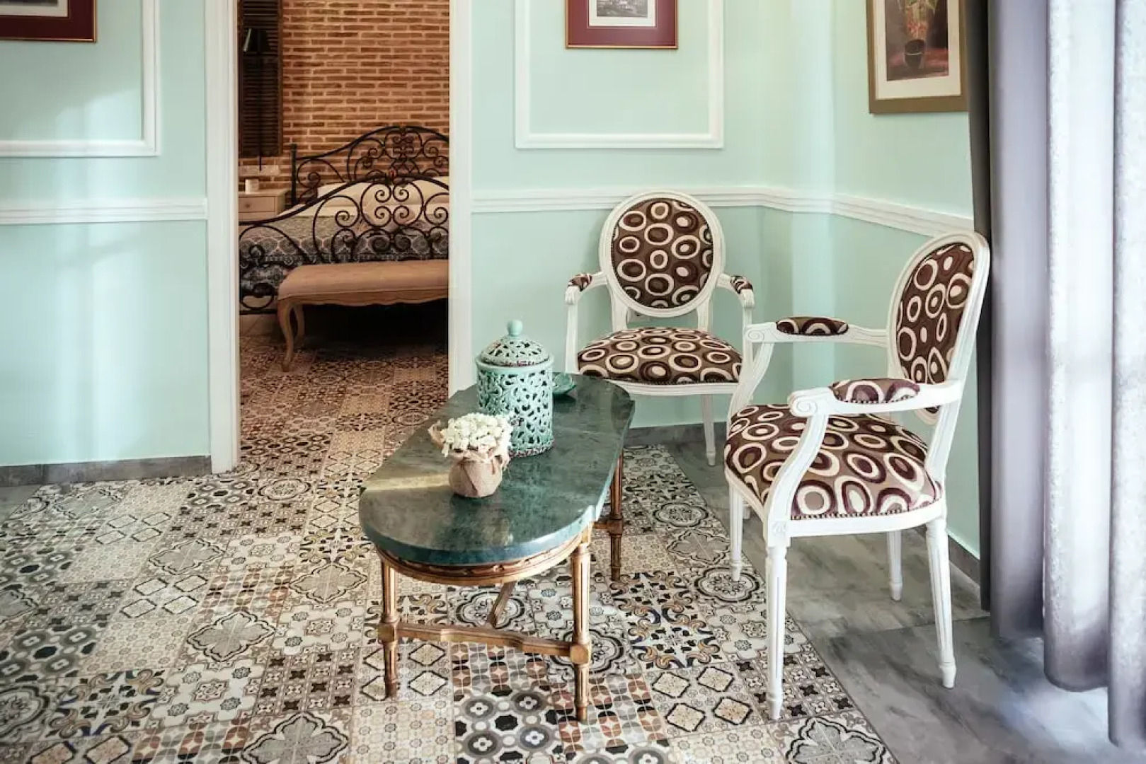 Acronafplia Pension B&D