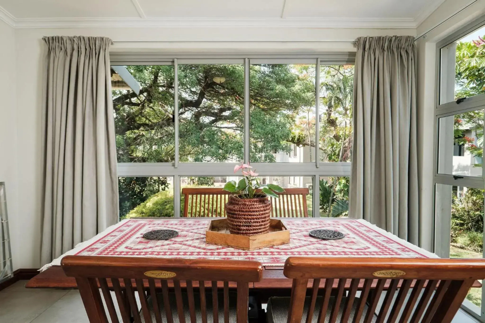 The Bridge 19 - Self Catering