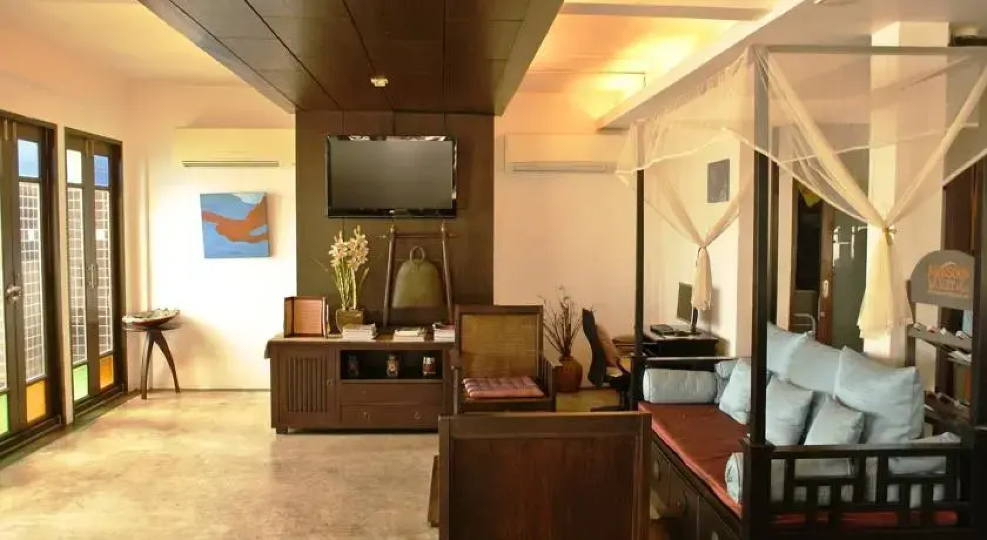 The Herbs By The Sea