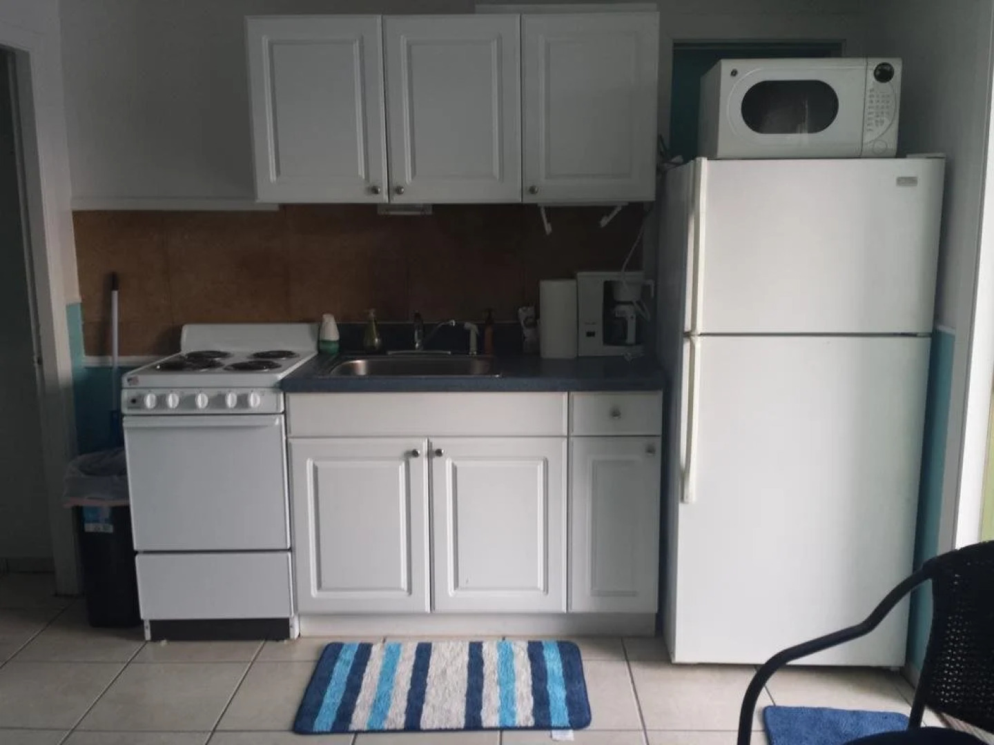 Tropical Bay Inn Motel