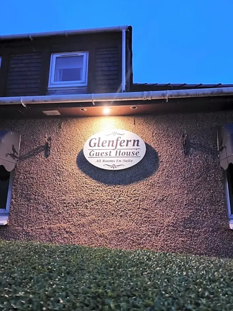 Glenfern Guest House with No Hot Tub & Cottage with Private Hot Tub