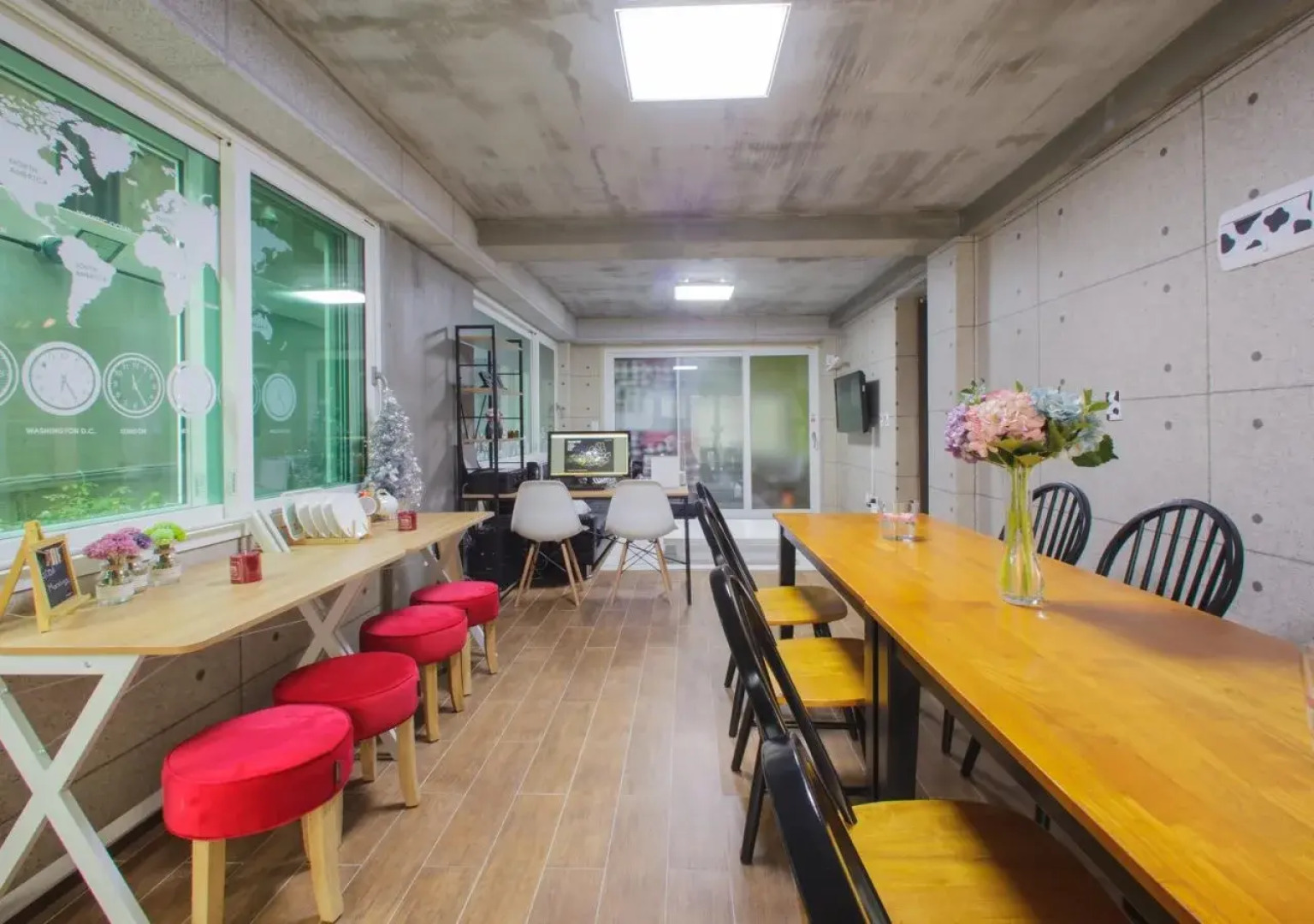 KW Hongdae Line Hostel