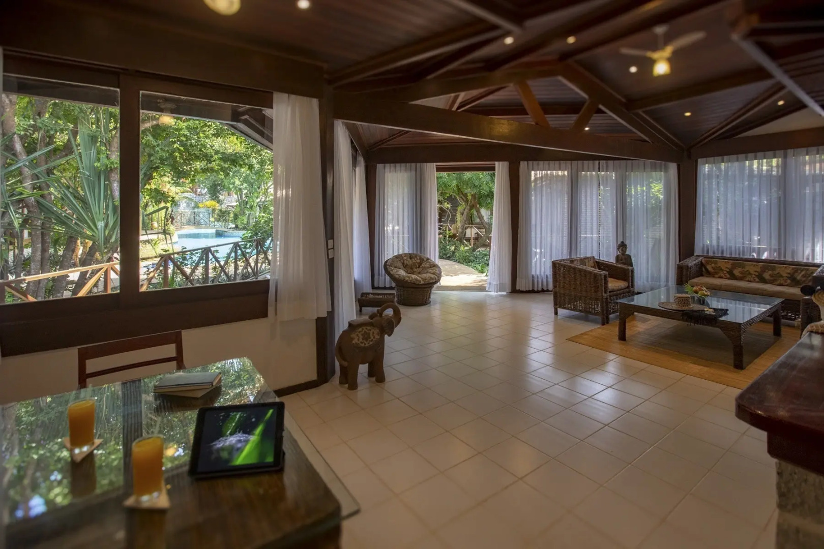 Resort Sombra e Água Fresca