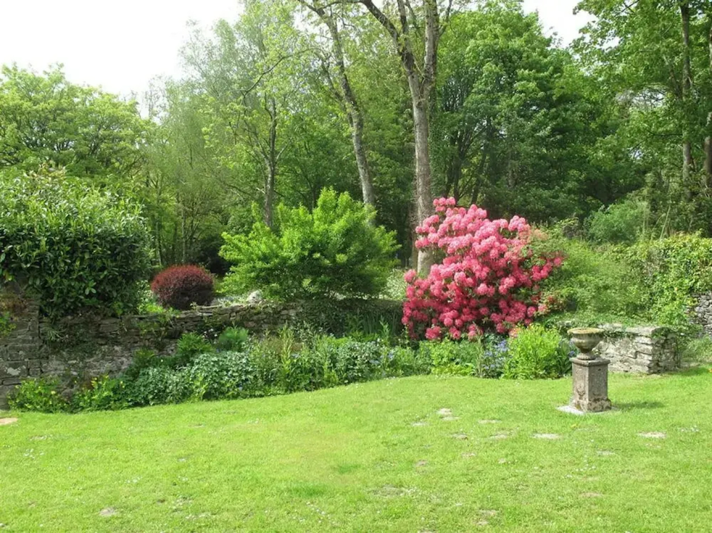 Lovely 7-bed Apartment in Llandysul