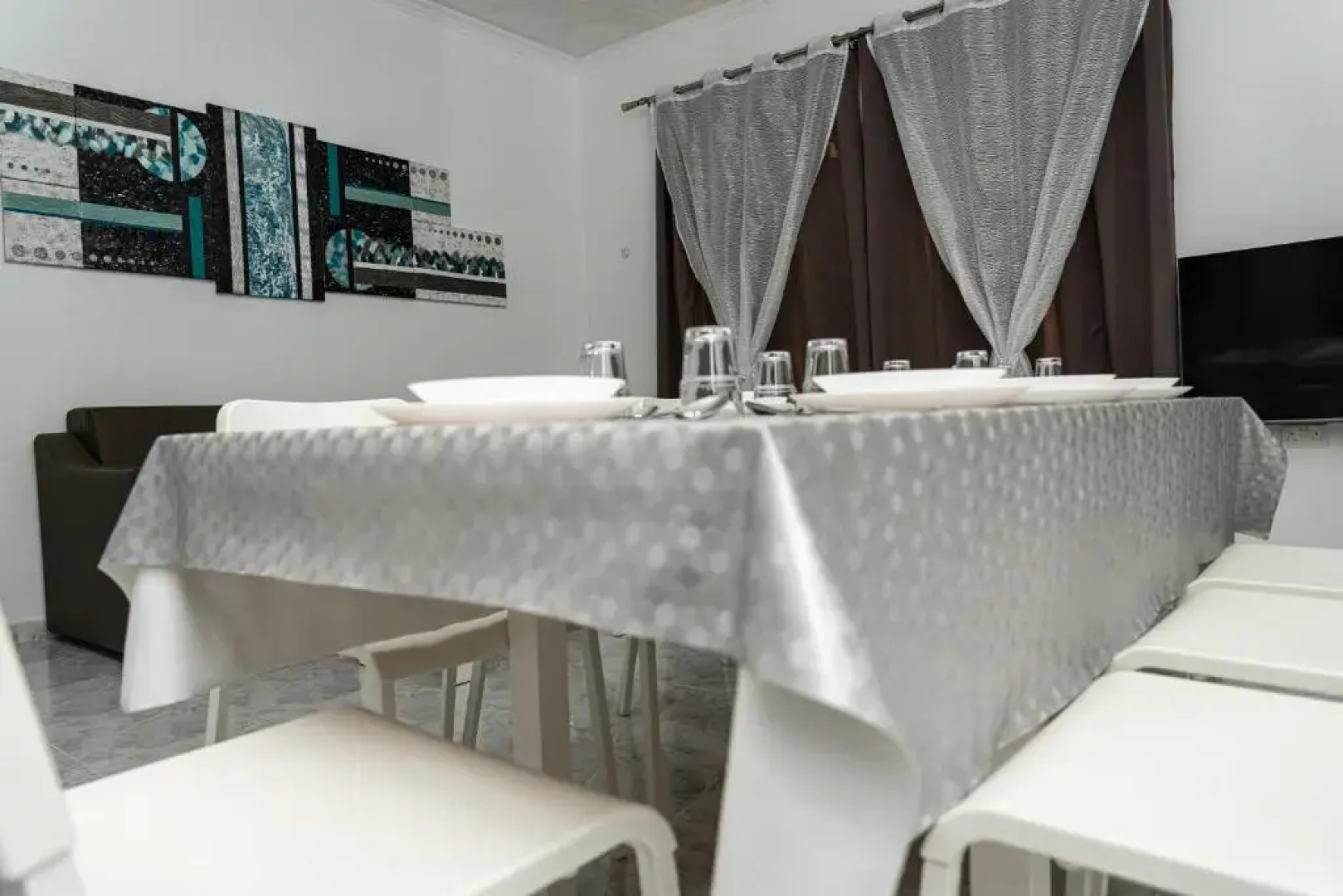 Riviera Mansions Apt. 9 - Side Sea-View, 3 bedroom Deluxe Apartment