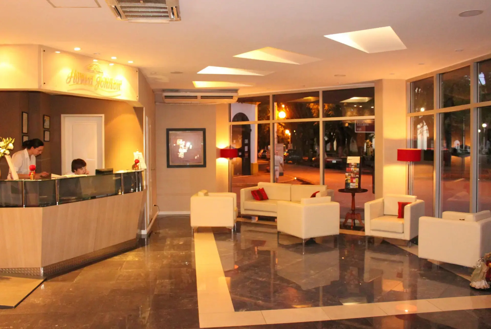Howard Johnson by Wyndham San Pedro