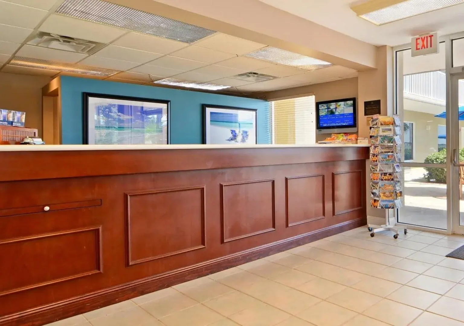 Best Western Navarre Waterfront