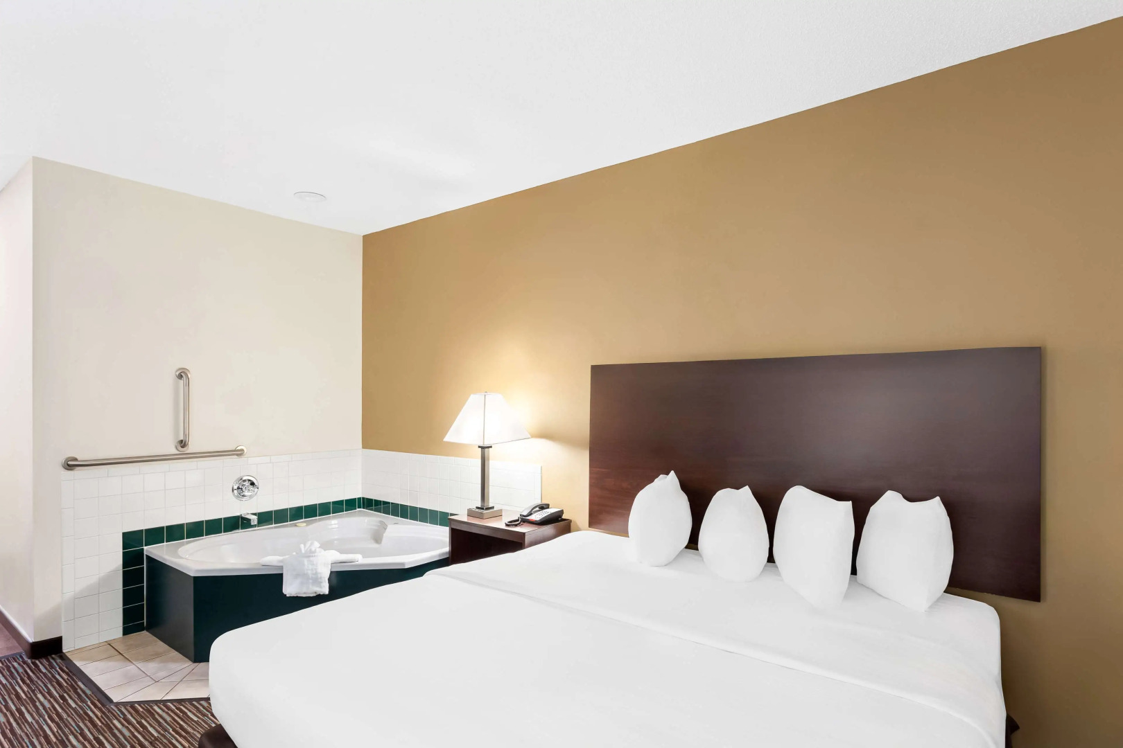 SureStay Hotel by Best Western Grayson