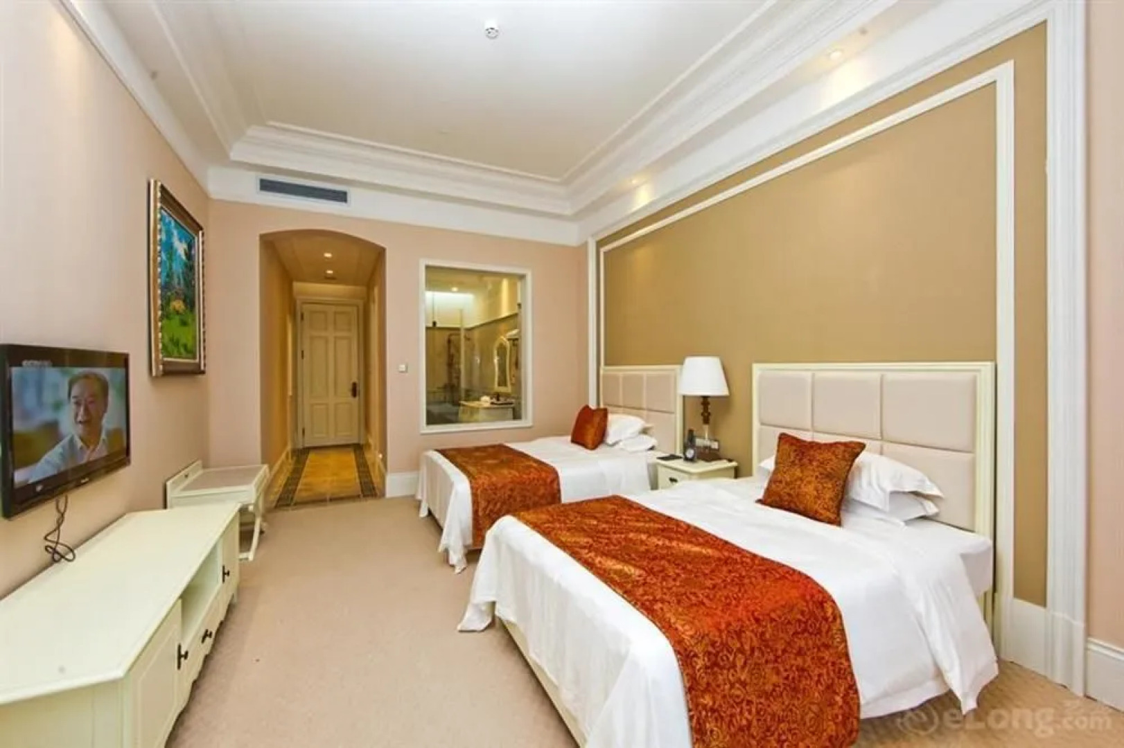 Yantai Blue Sky Hotel