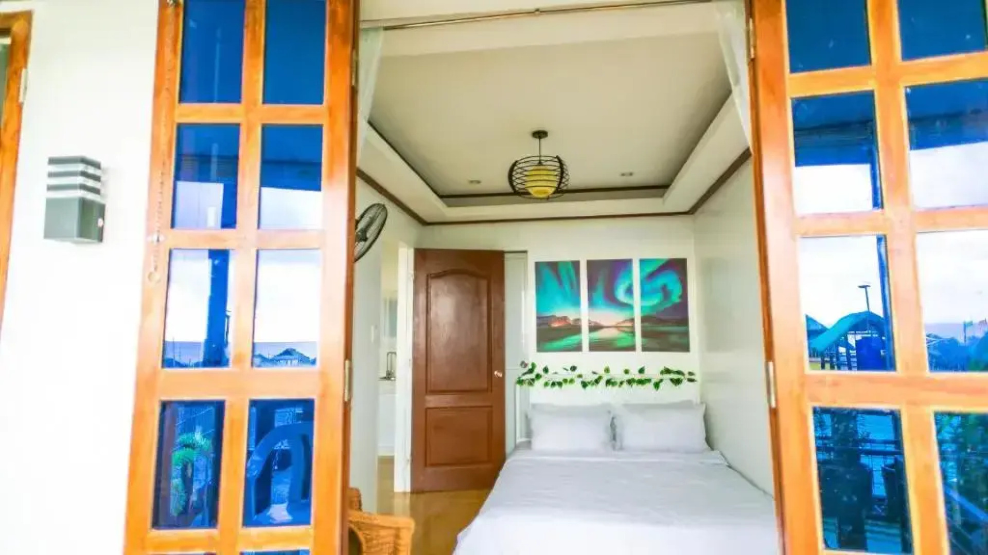 Sun in Hand Beach Resort