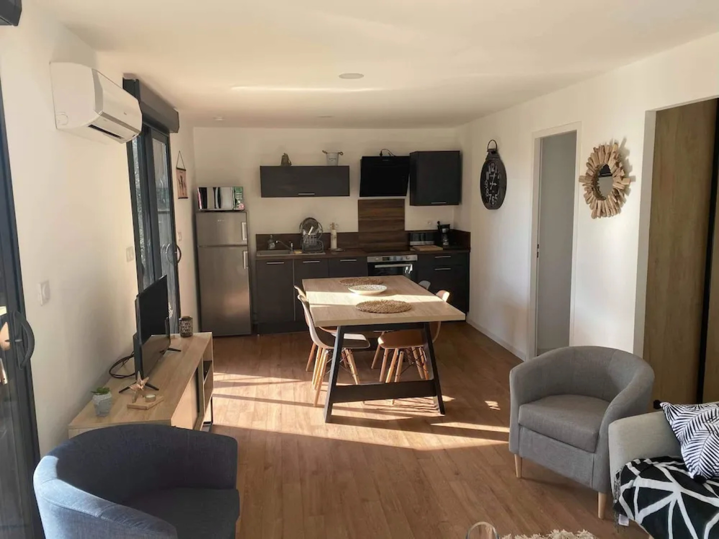 Les Troglodytes du Ventoux