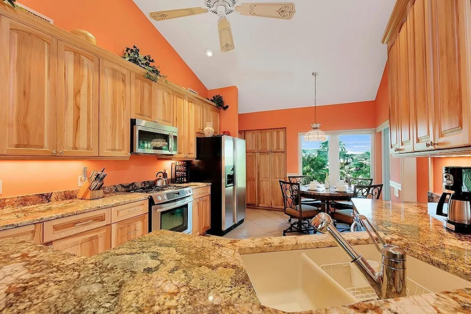 WH1074 3 Bedroom Holiday Home by Marco Naples Vacation Homes