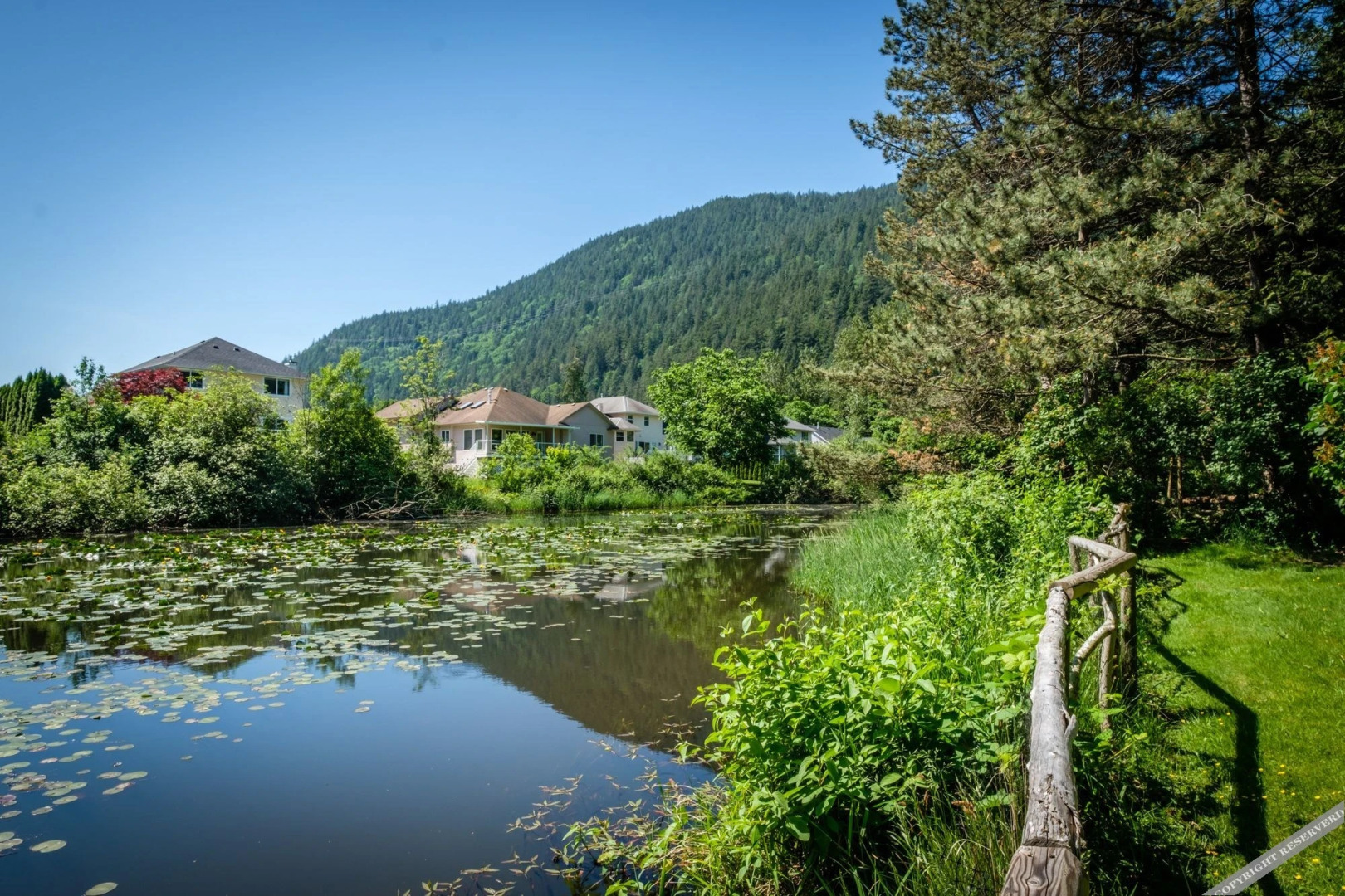 Harrison Heritage House and Cottages - Harrison Hot Springs