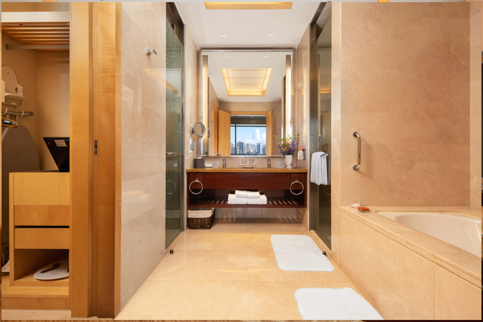 Crowne Plaza Xiangyang by IHG
