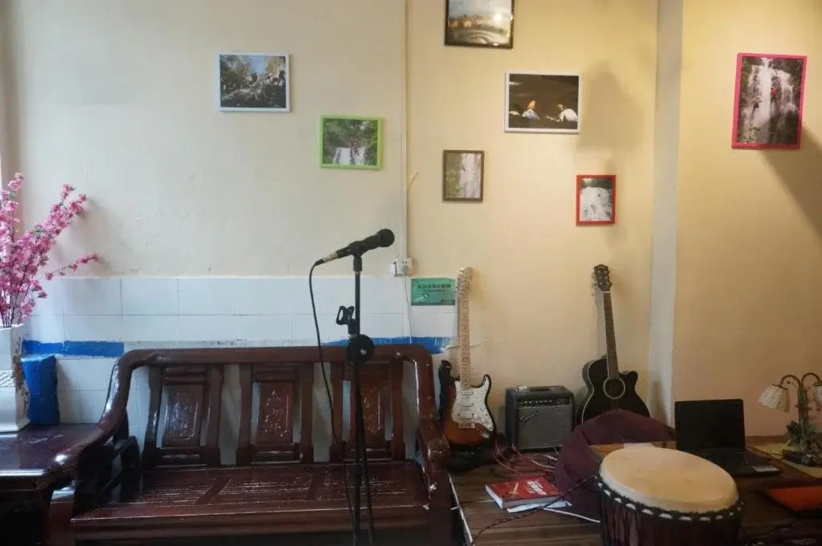 Danxia International Youth Hostel