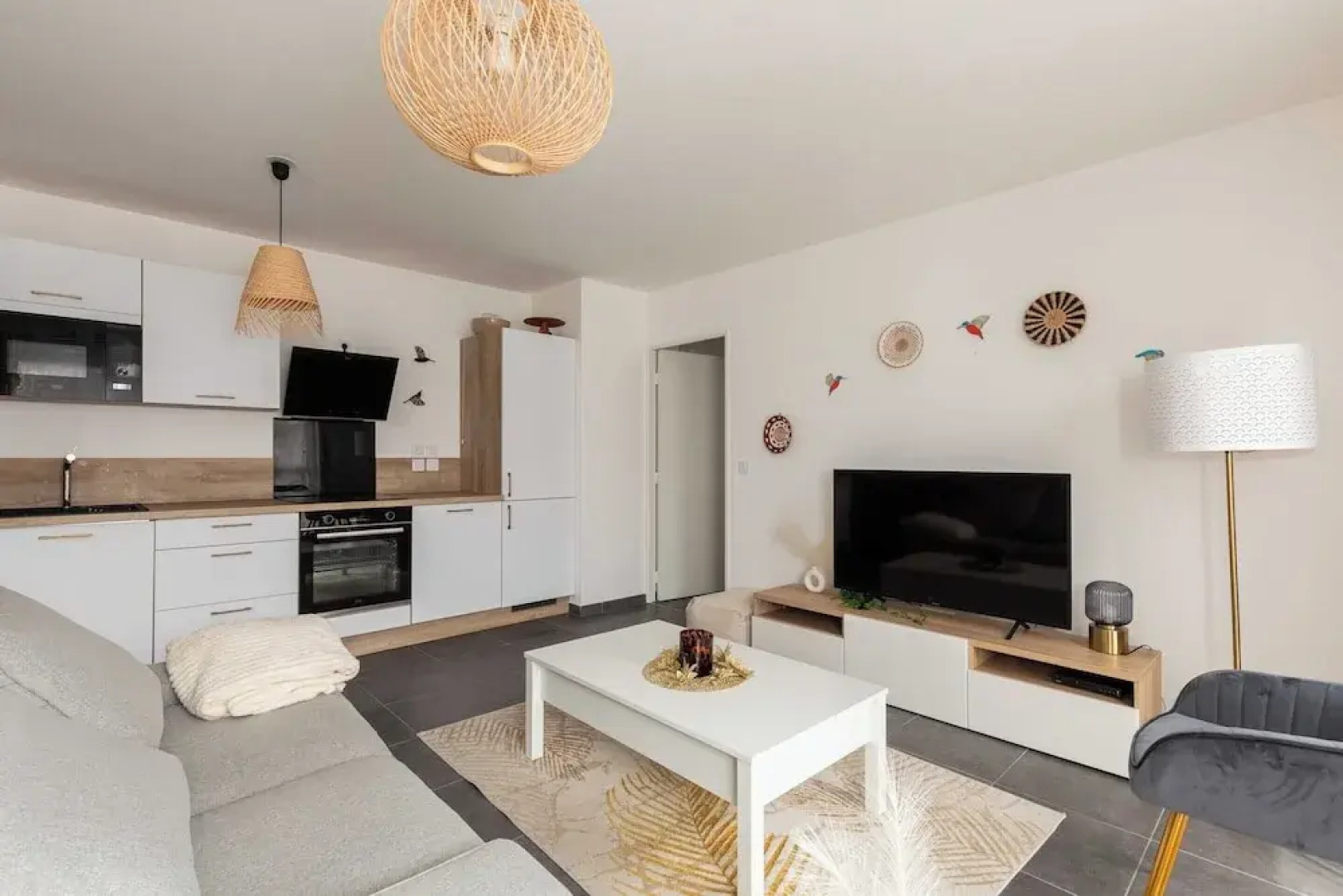 Charming Apartment 2br/4p - Near to Lyon