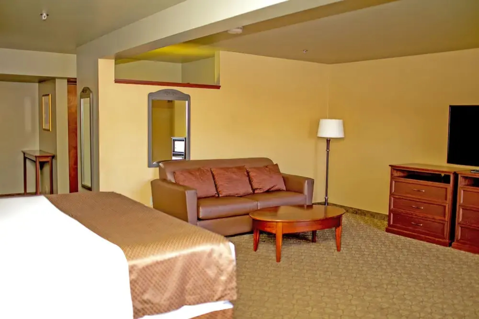 Seaport Inn and Suites