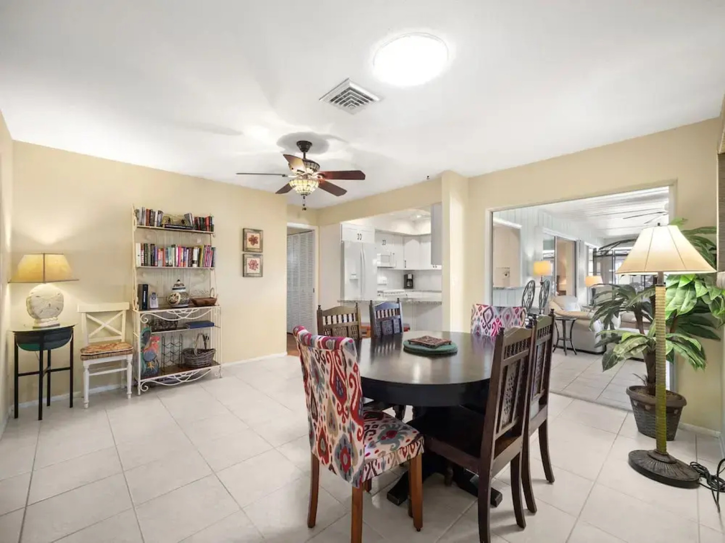 Lakeside House by Vacation Rental Pros