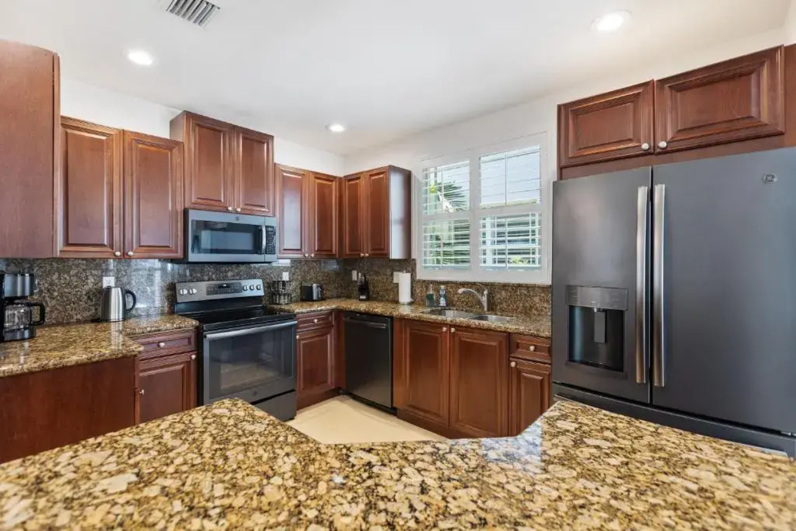 Luxury Spanish Villa 4 Bedroom 4 Bathroom Pool Sunny Isles