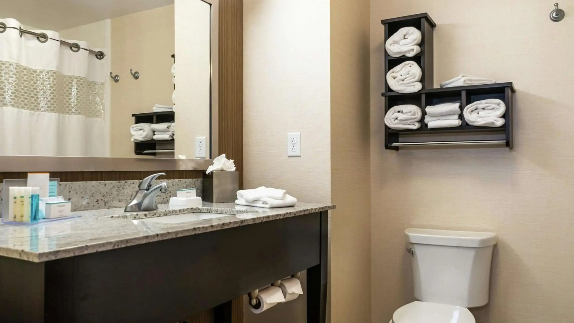 Hampton Inn & Suites Baltimore/Woodlawn