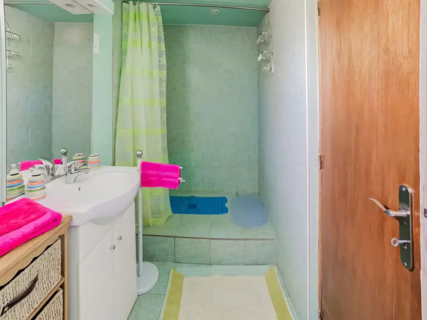 Cozy apartment in Thédirac with a shared swimming pool