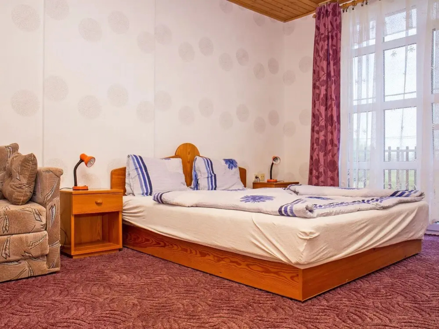 Yellow 2 Balatonm Riaf rd