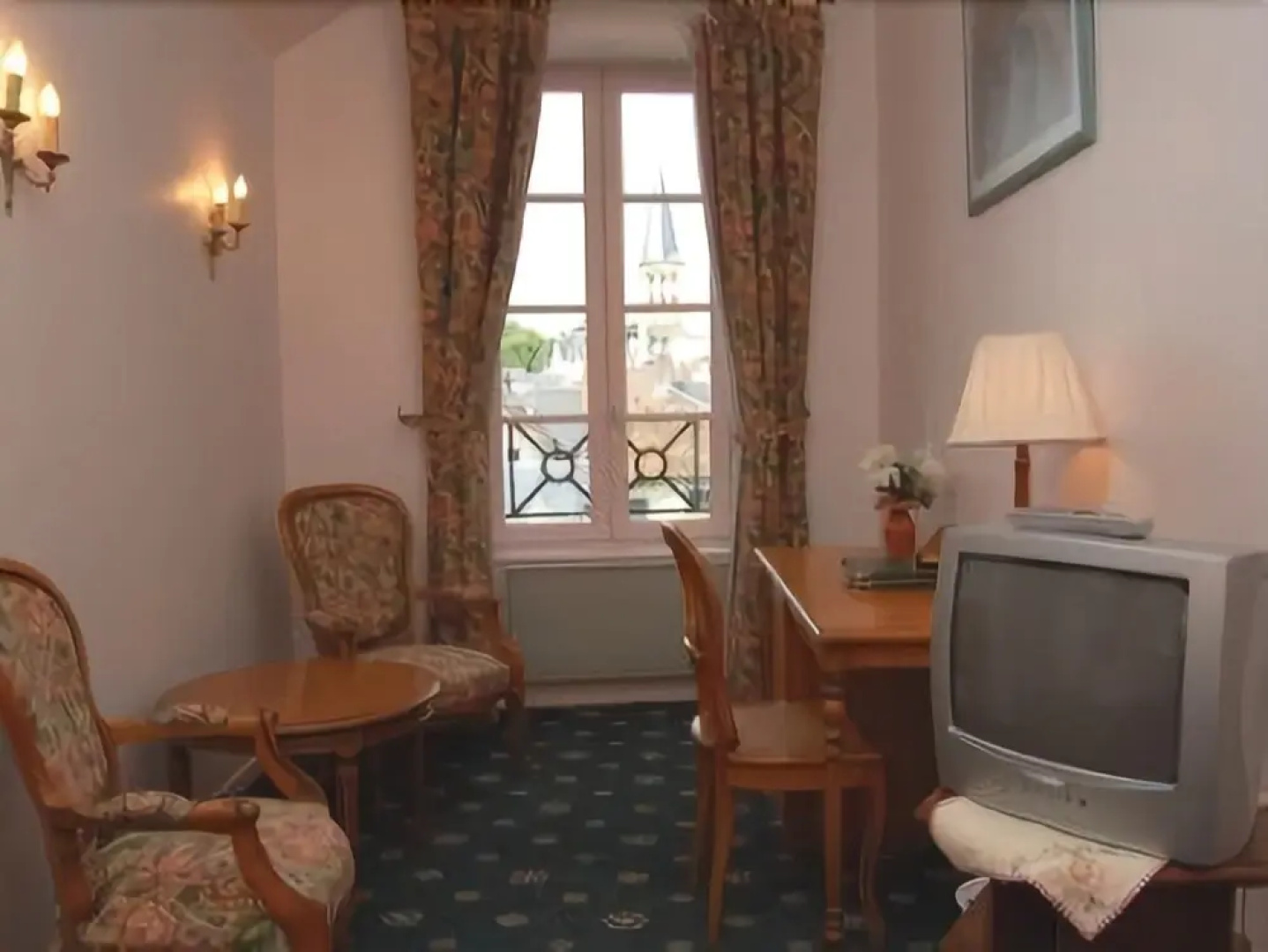 Logis Le Grand Monarque