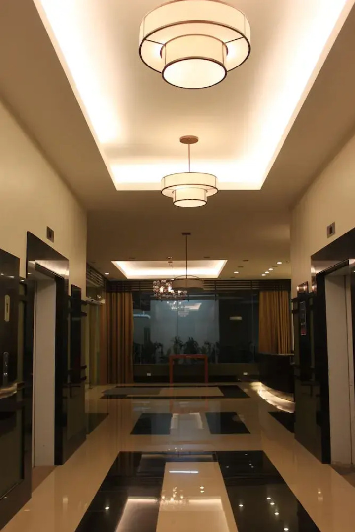 Home Edge Accommodations at Tivoli Garden Residences