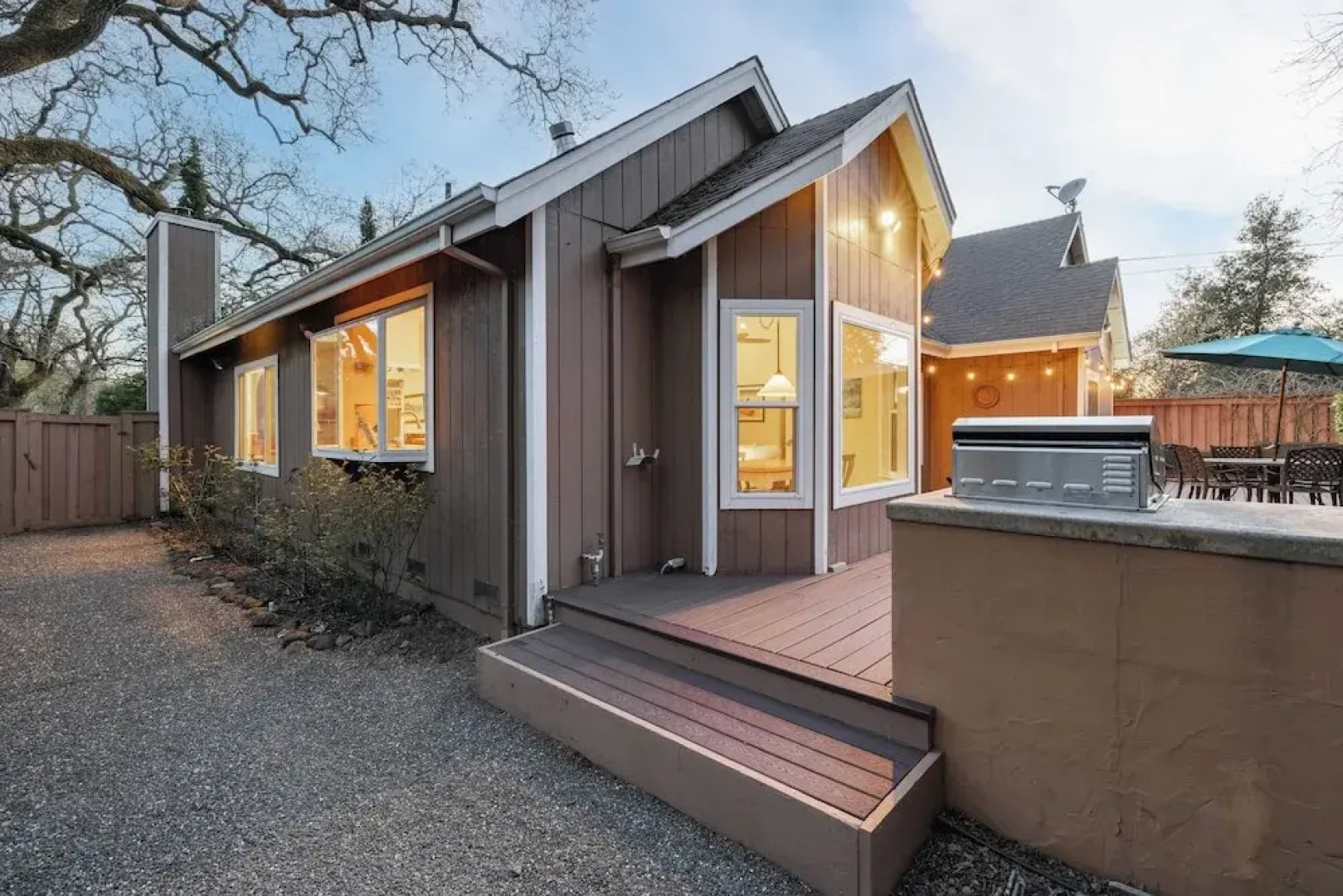 Valley of the Moon by Avantstay Tranquil Escape, Large Yard w/ Hot Tub & Fire Pit