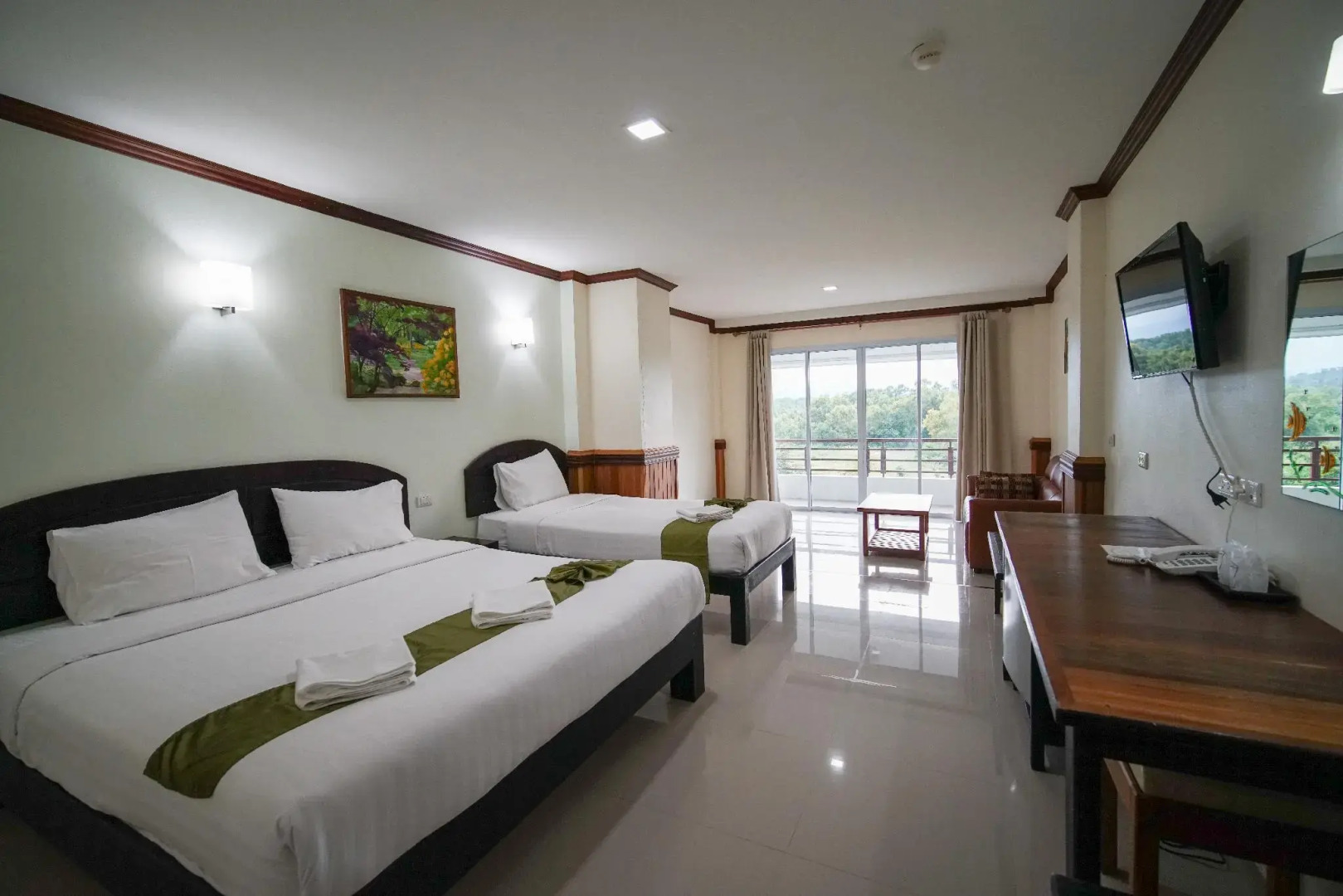 Sea Mountain Khanom Hotel