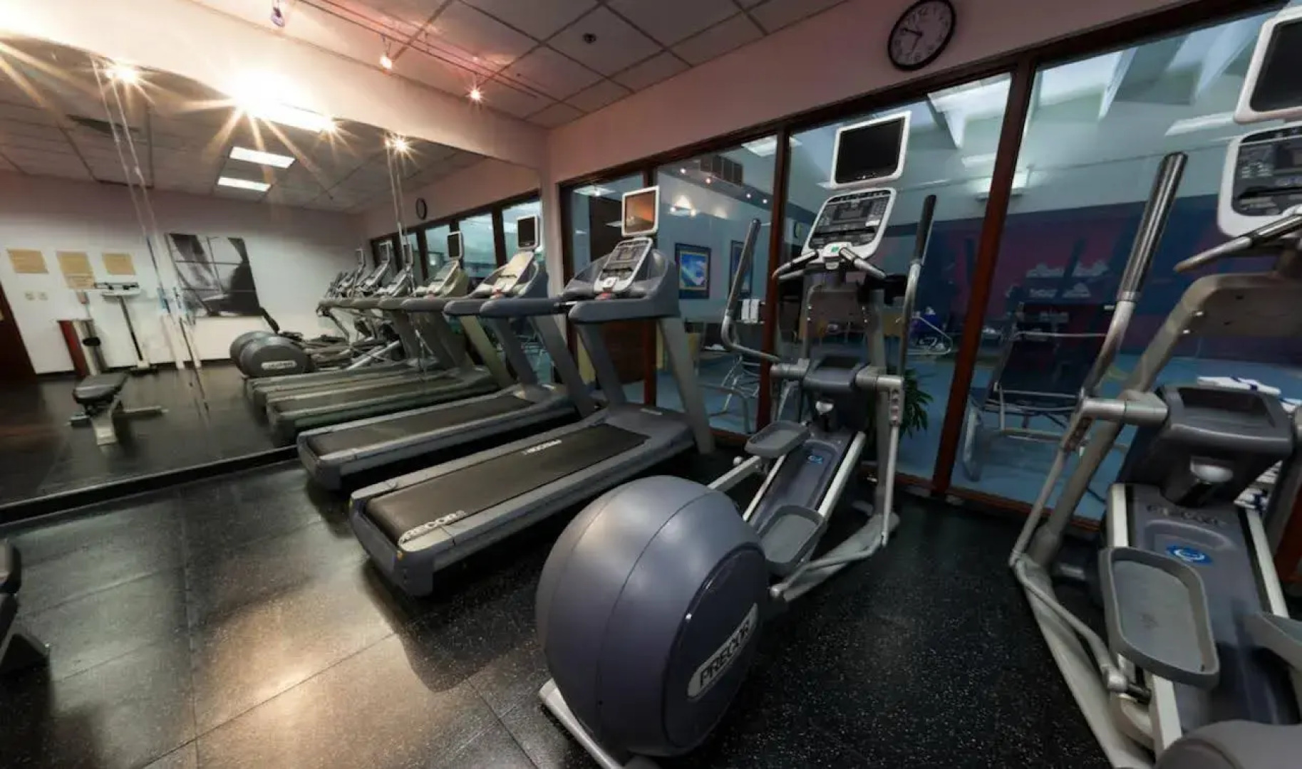 DoubleTree by Hilton Lansing