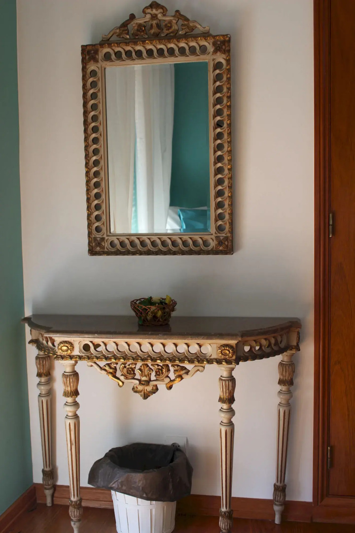 Ericeira Chill Hill Hostel & Private Rooms