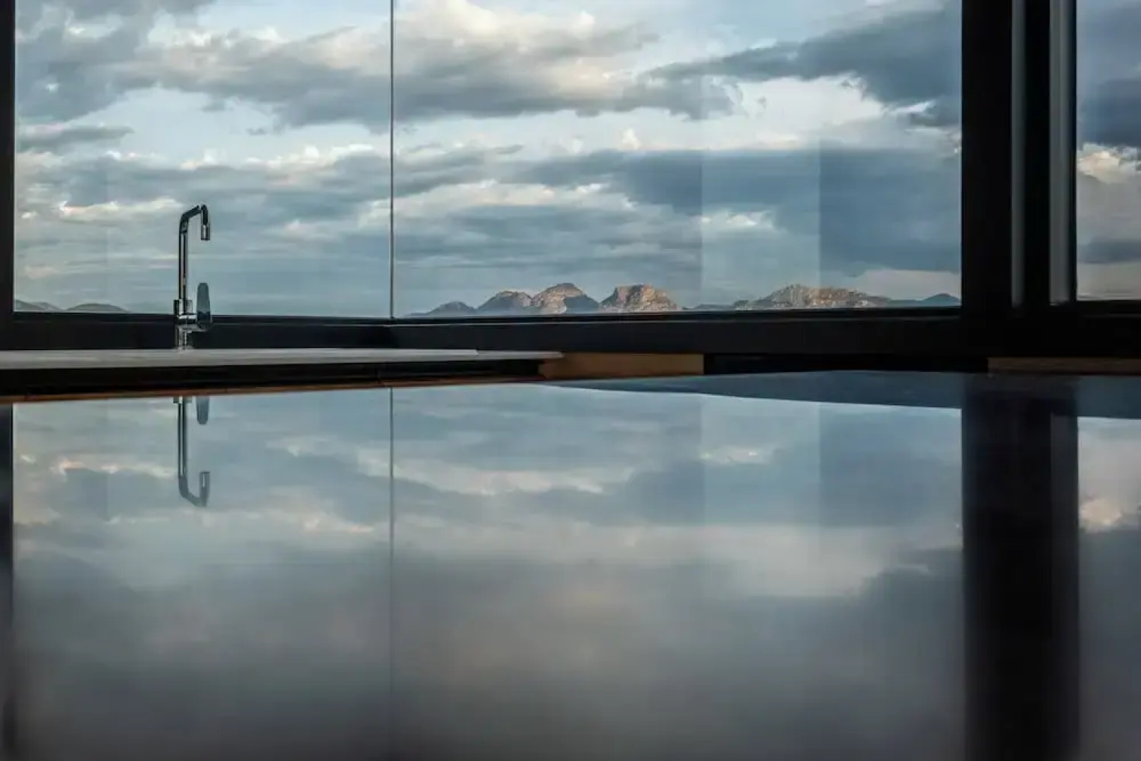 Elements - Freycinet Holiday Houses