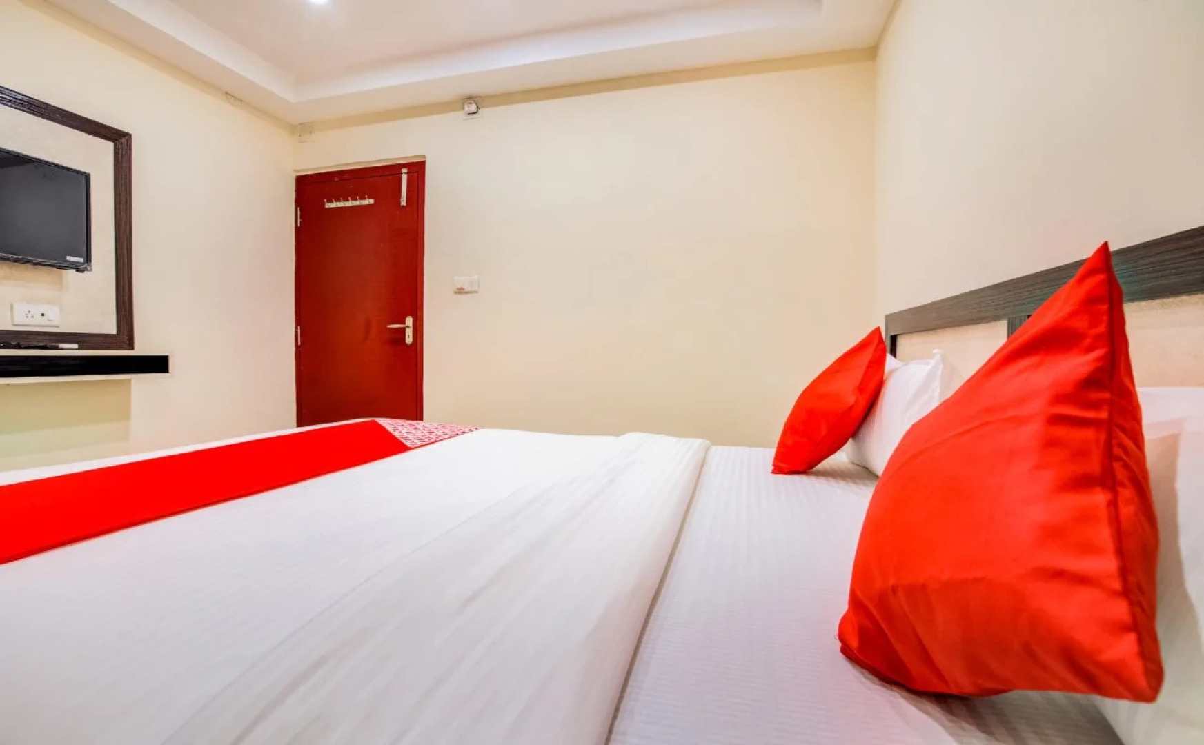 The Grand Yash By OYO Rooms