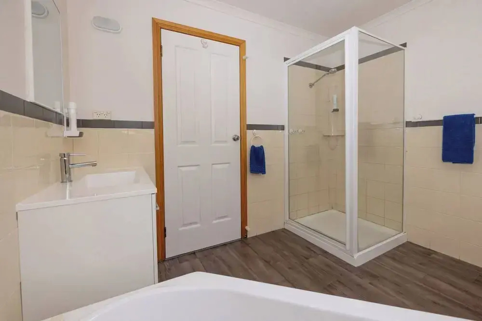 Anchor Down Cottages