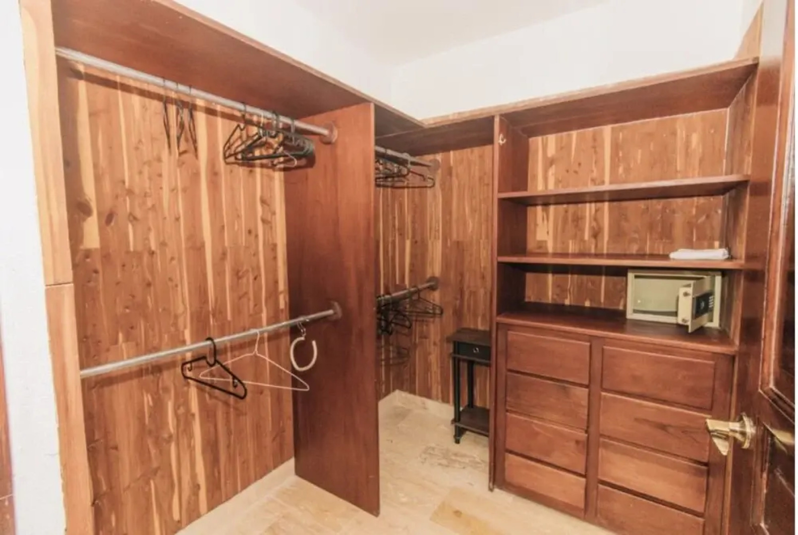 "srvittinivillas Brret51/ Great/fam/ Lux Complex"