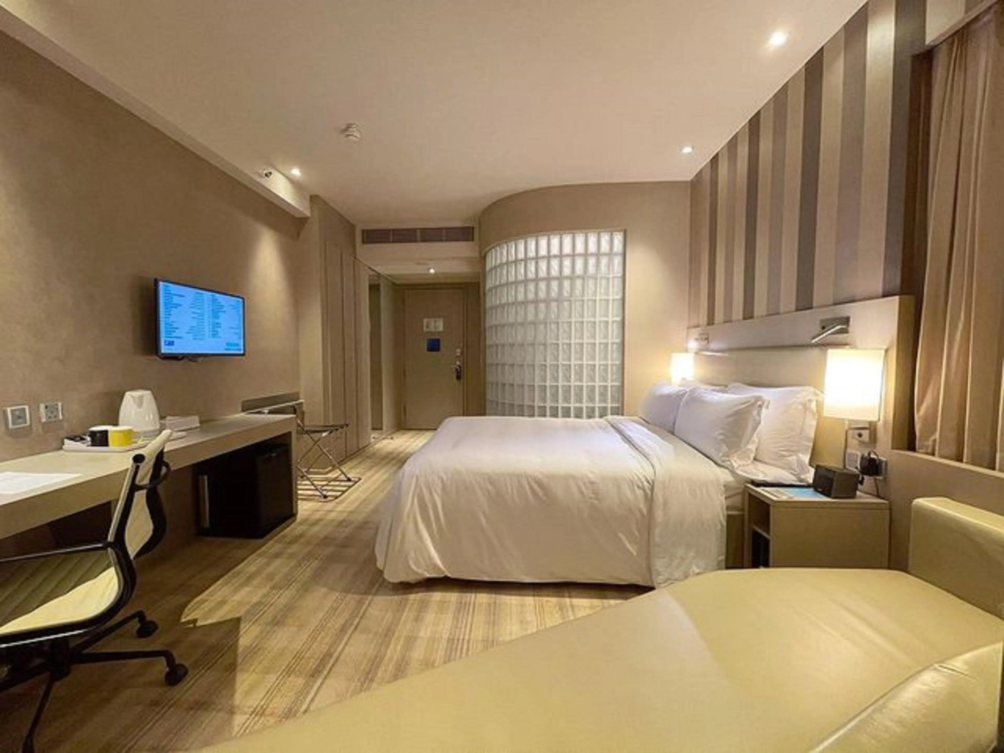 Holiday Inn Express Hong Kong Mongkok by IHG