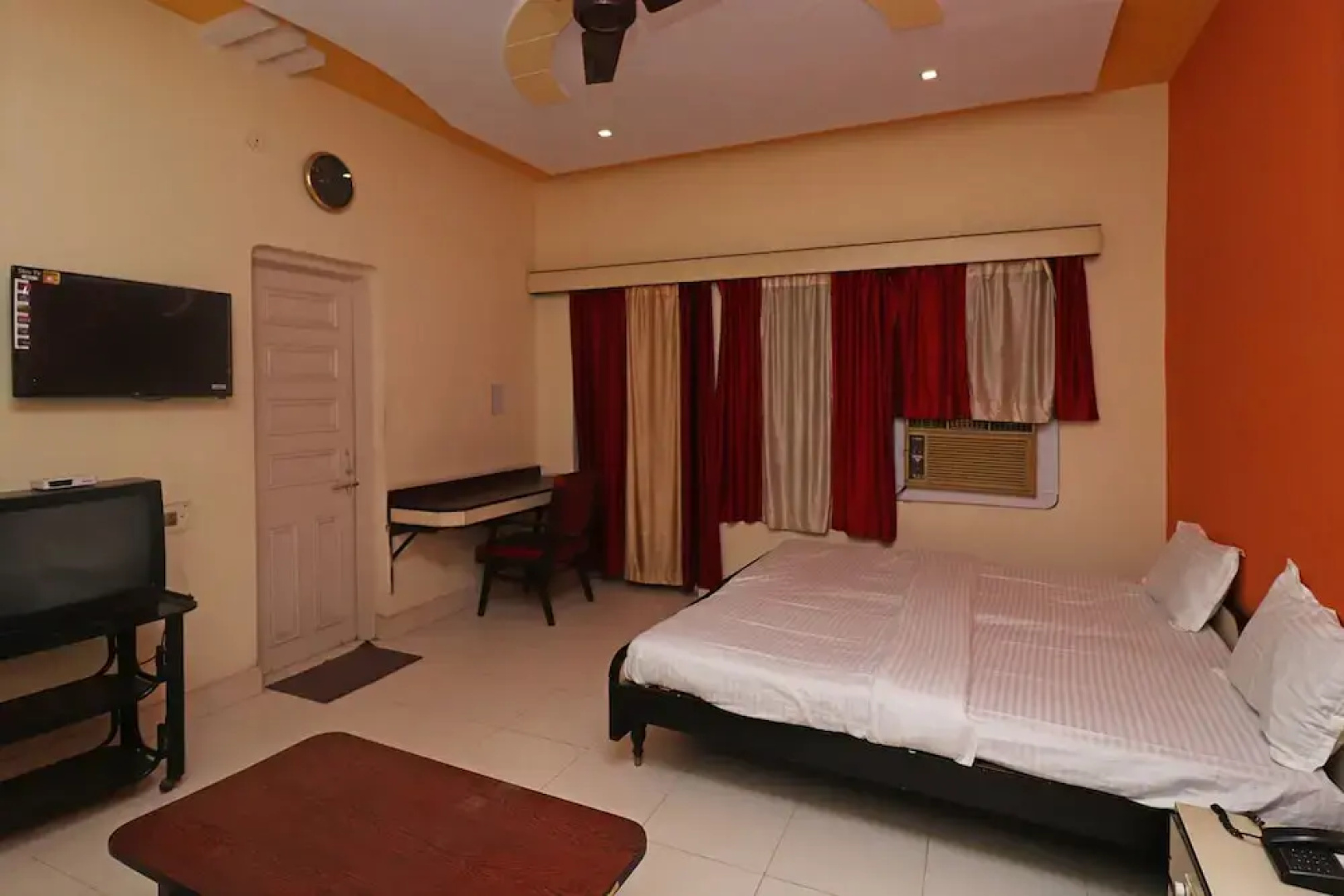 OYO Flagship 37028 Hotel Sheela