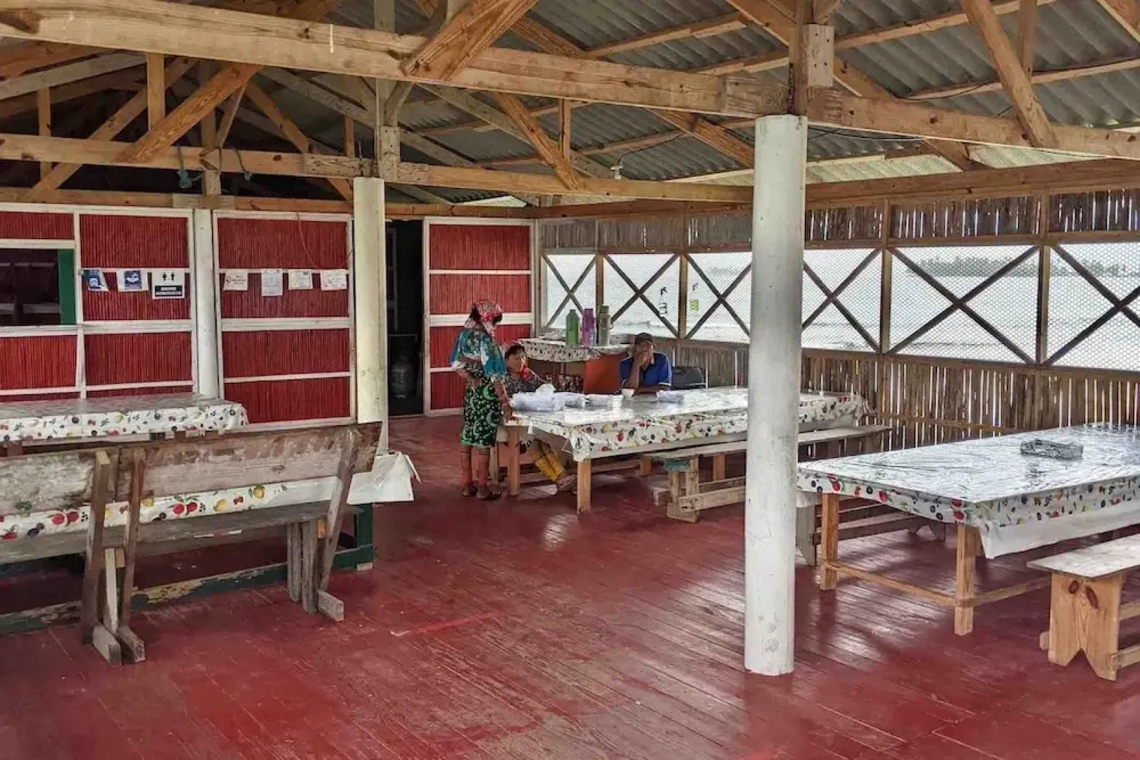 Cabins on paradise San Blas island