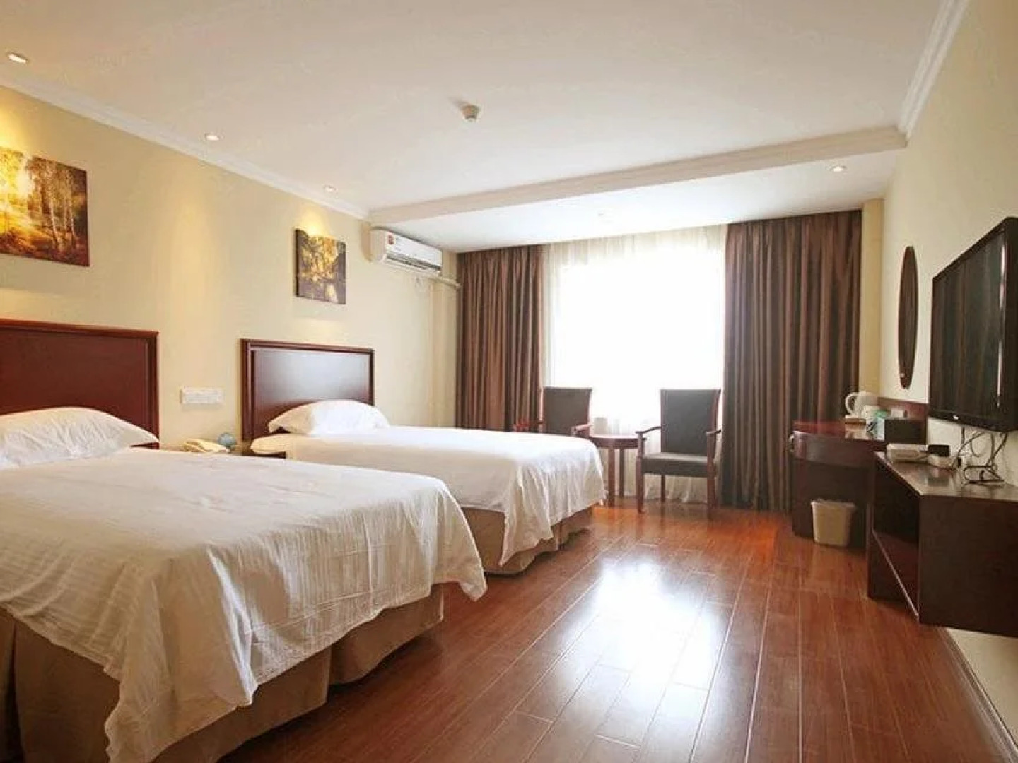Green Tree Inn Ningbo Train East Station Business Hotel