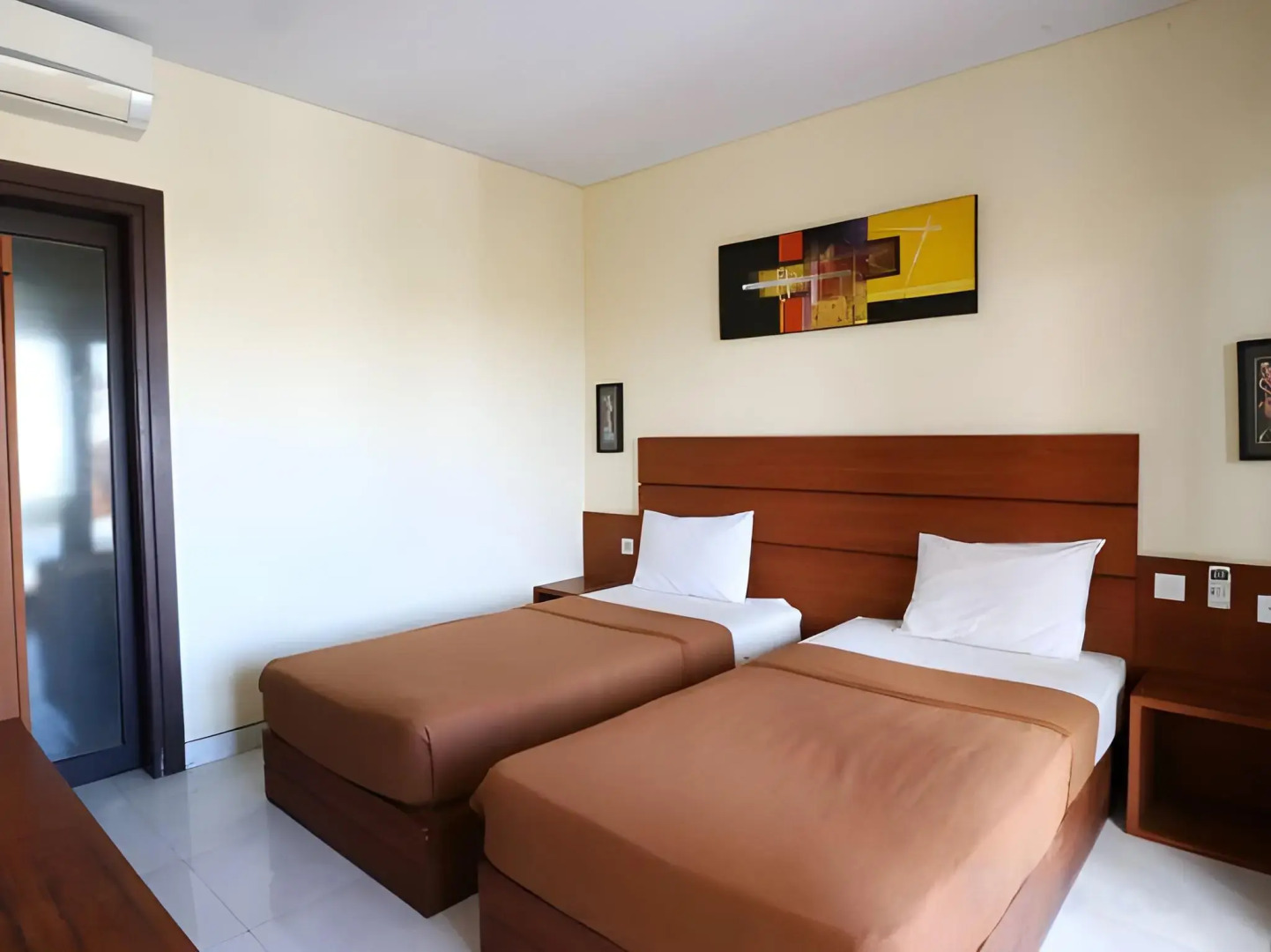 Kondra Premiere Guest House Kuta