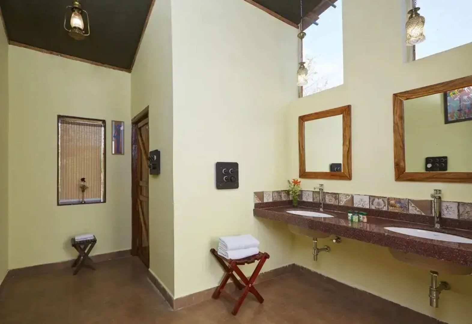 Welcom Heritage Jungle Home Resort