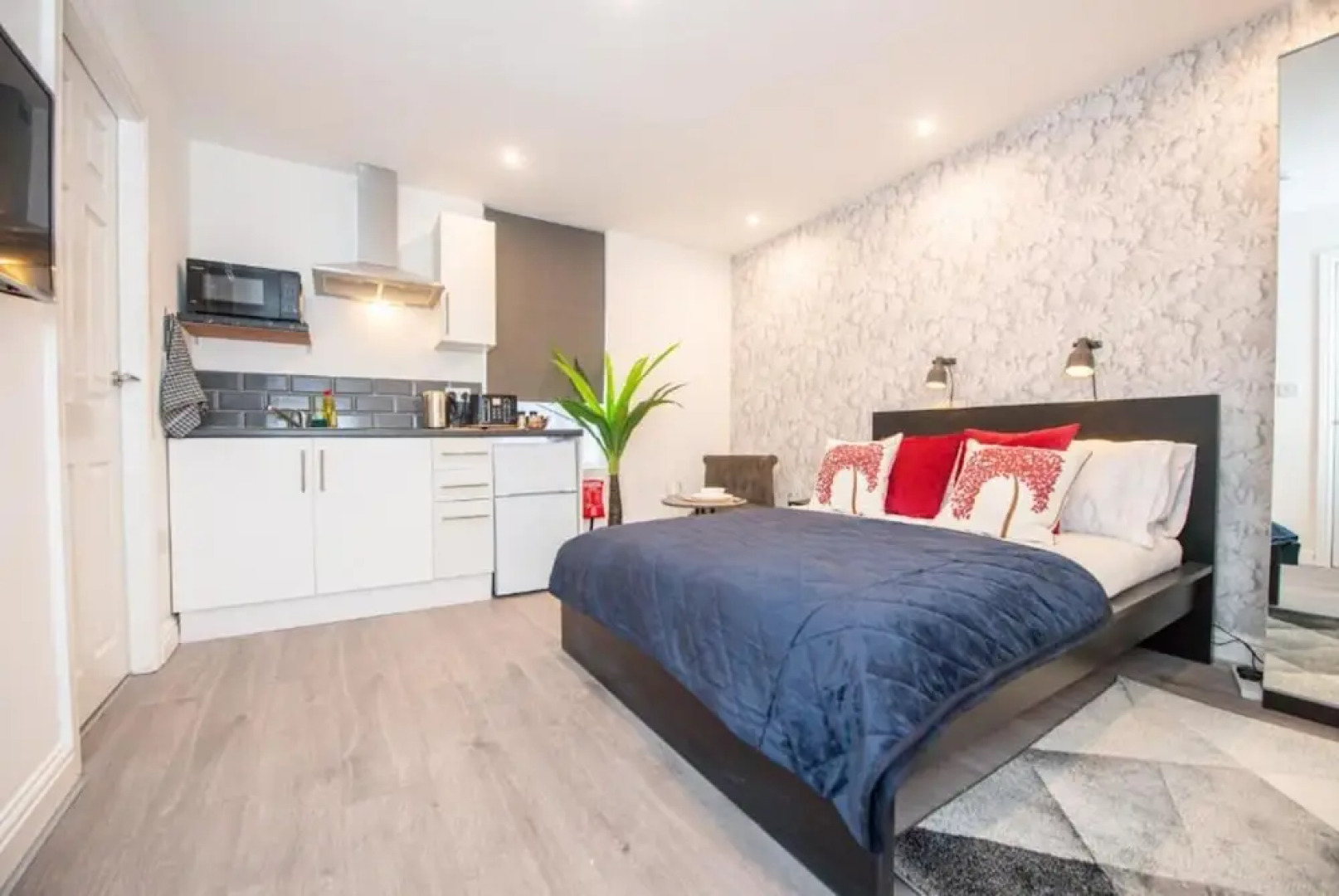 The Blossoms Liverpool City - Modern Studios and Apartments near Anfield