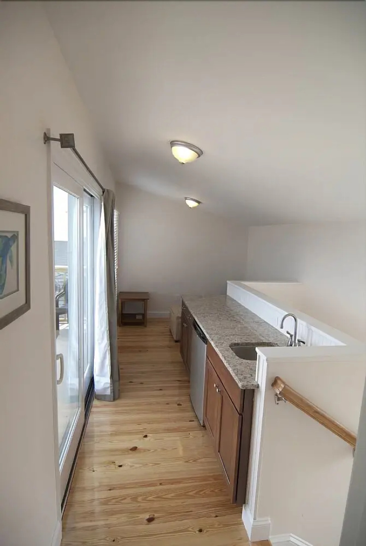 Moontide - 5 Br home by RedAwning