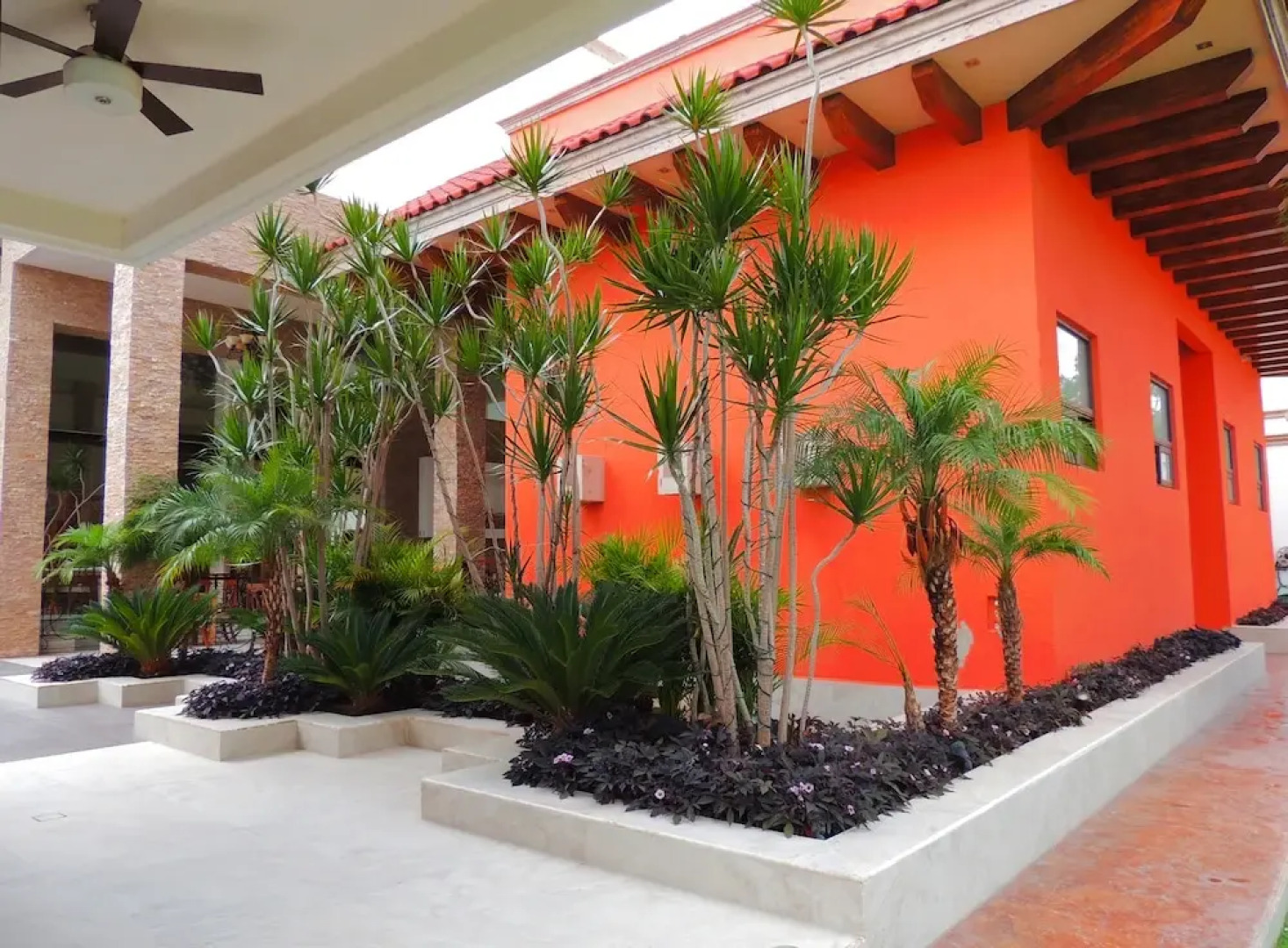 Royal Aqua Luxury Hotel & Spa