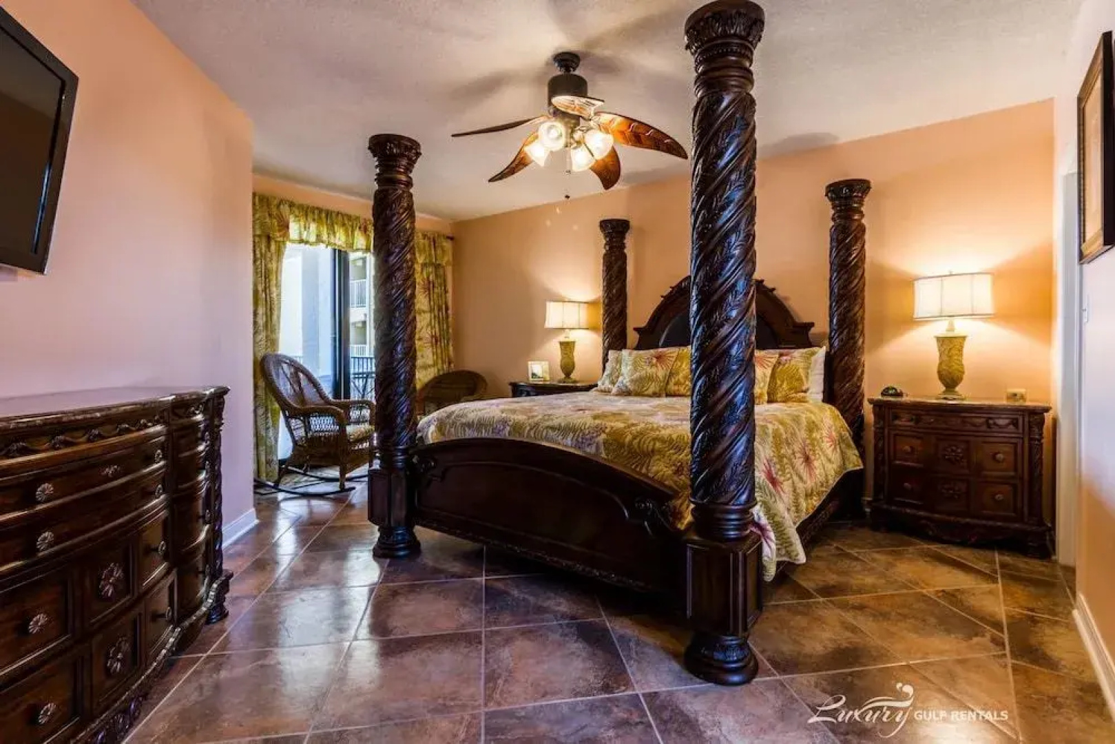 Four Seasons by Luxury Gulf Rentals