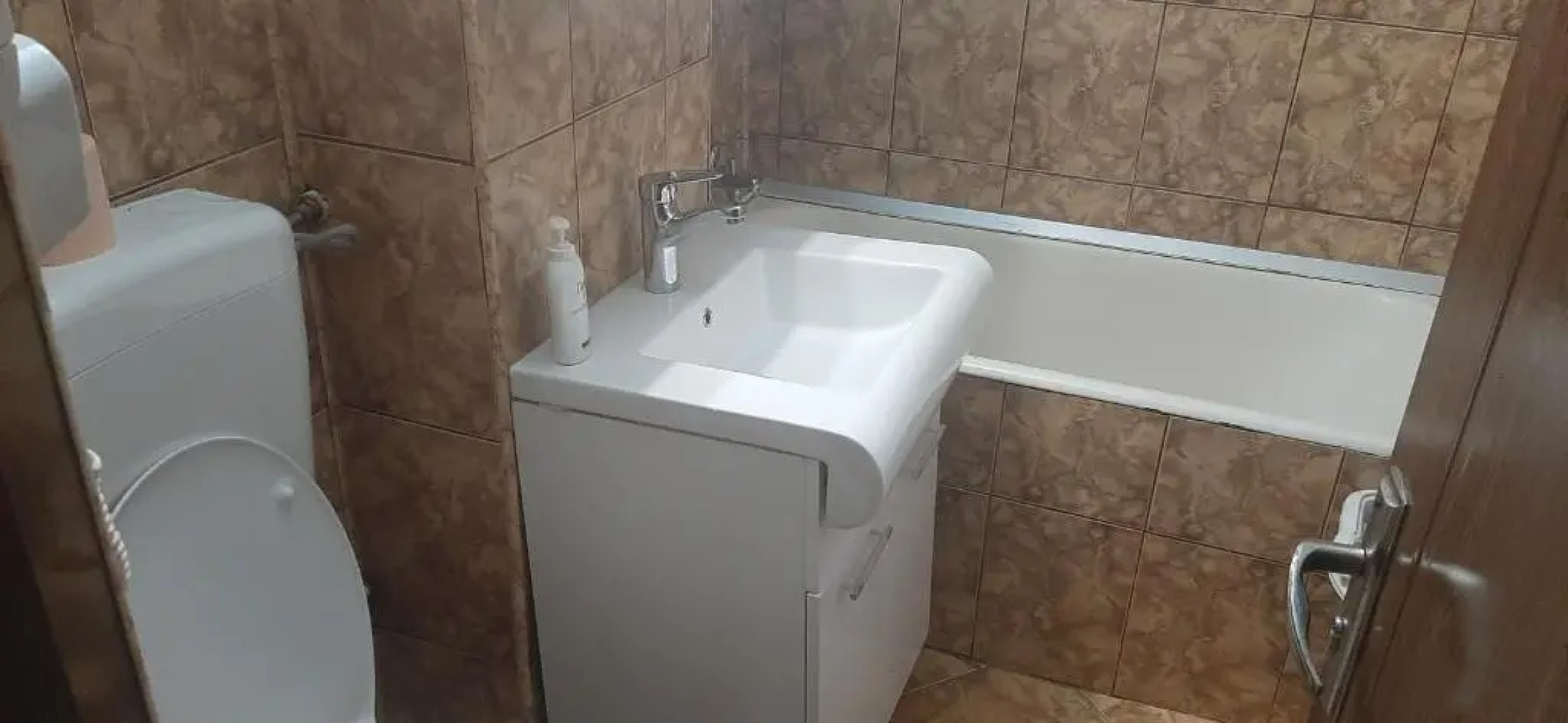 Apartament Cosmin Strada Rozelor Etaj 4