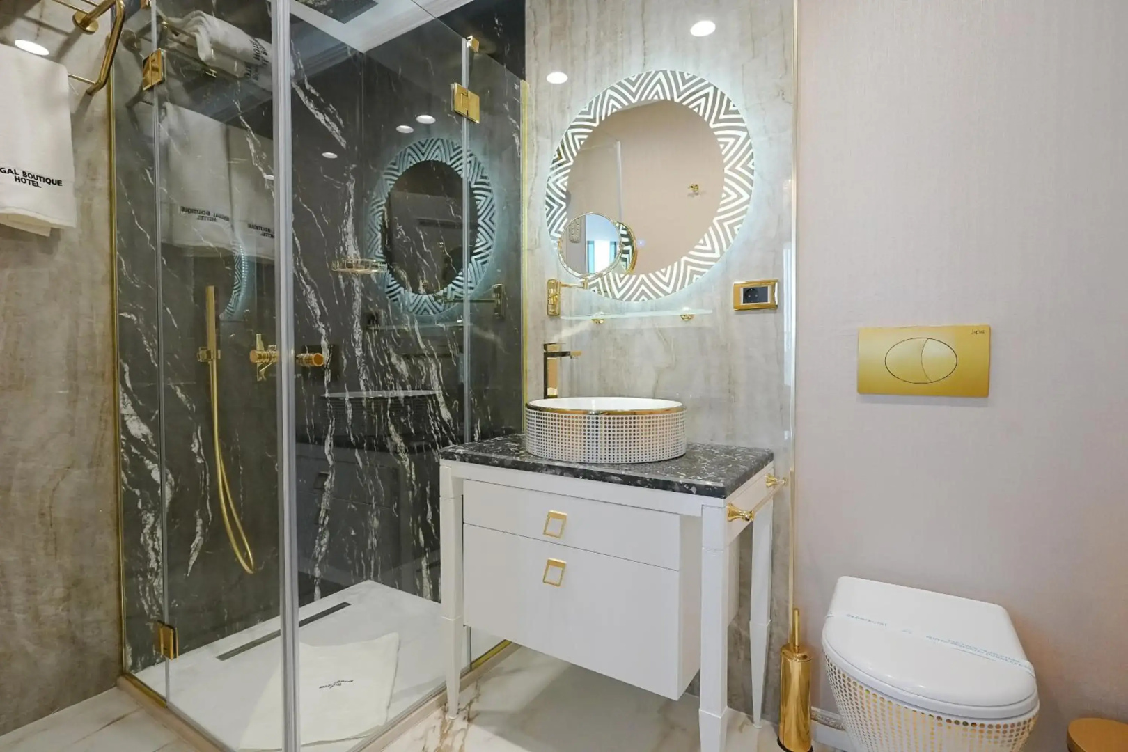 W Regal Boutique&Spa