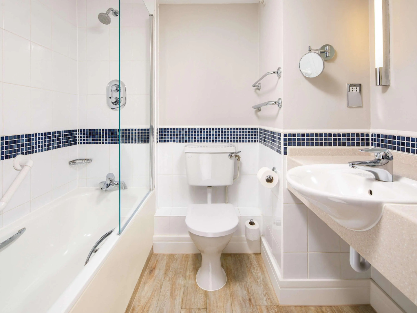 Mercure Gloucester Bowden Hall Hotel