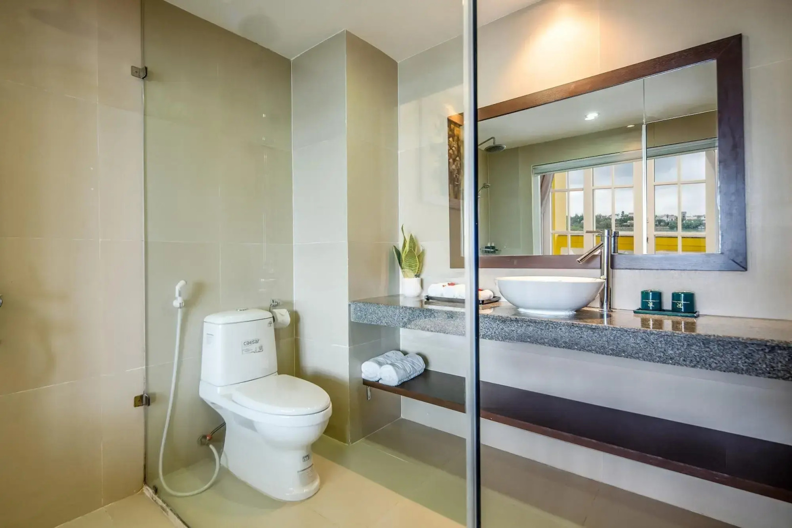 Triple Riverside Villa Hotel Hoian